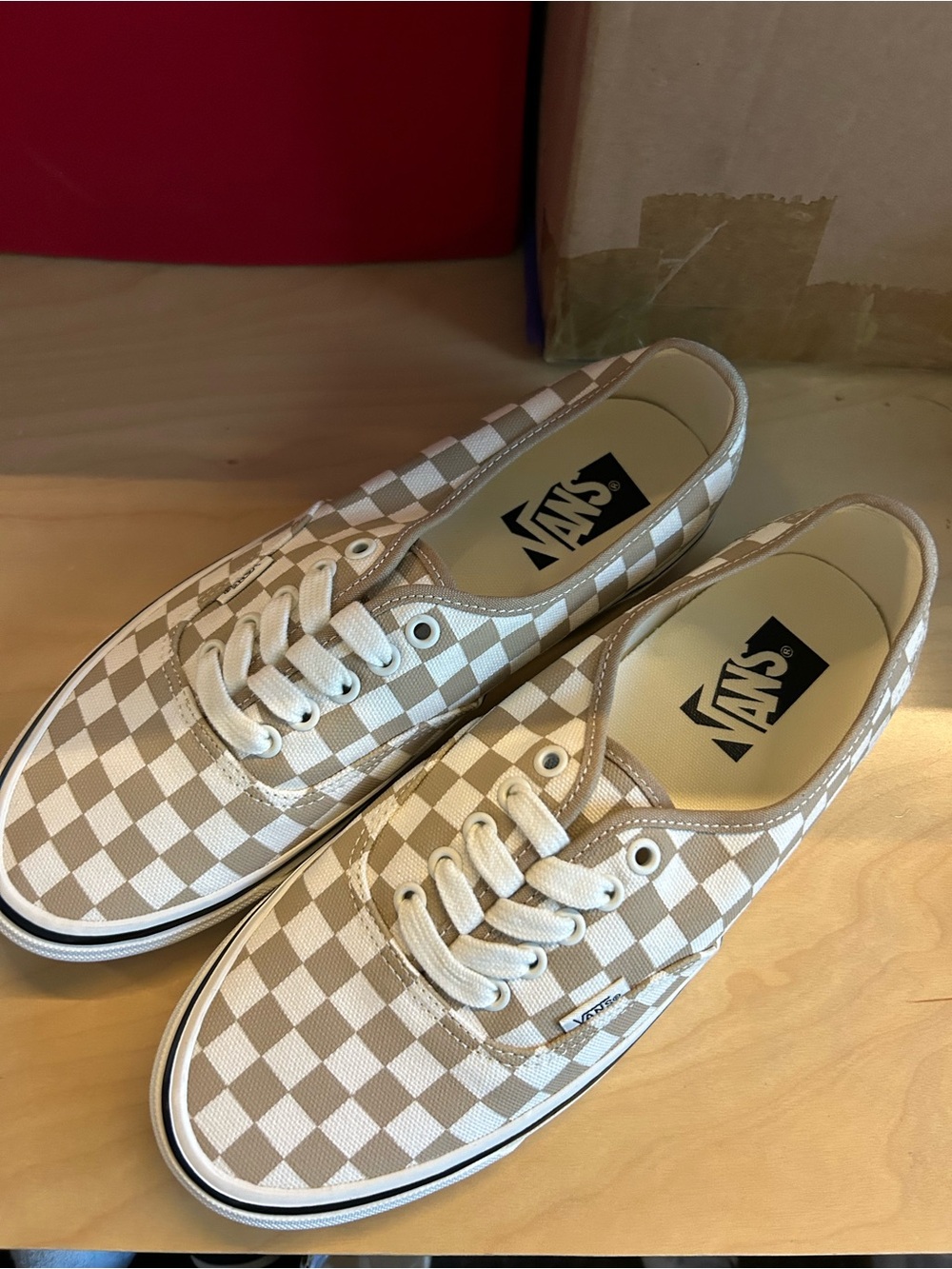 Vans Men's Checkerboard Canvas Sneakers - White and Tan mens 9/womens 10.5